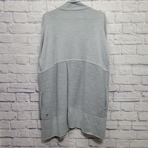 Lululemon Sit In Lotus Wrap II Sweater Size 8 Heathered Chambray Merino Wool - Picture 7 of 10